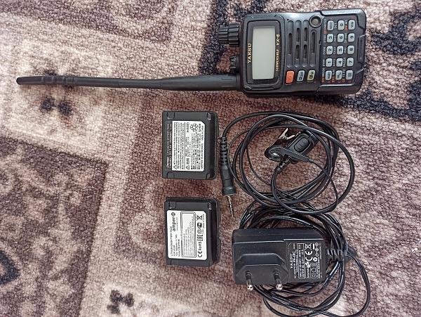 Продам Yaesu vx6r