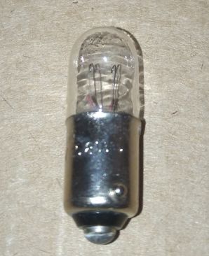 Продам Лампочки СМ-28-2,8 цоколь B9s/14