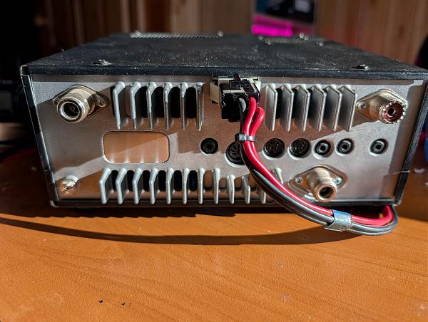 Продам ICOM Ic-910h 144 432 1298