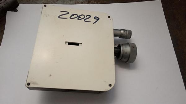 Продам Регулируемая оптическая щель