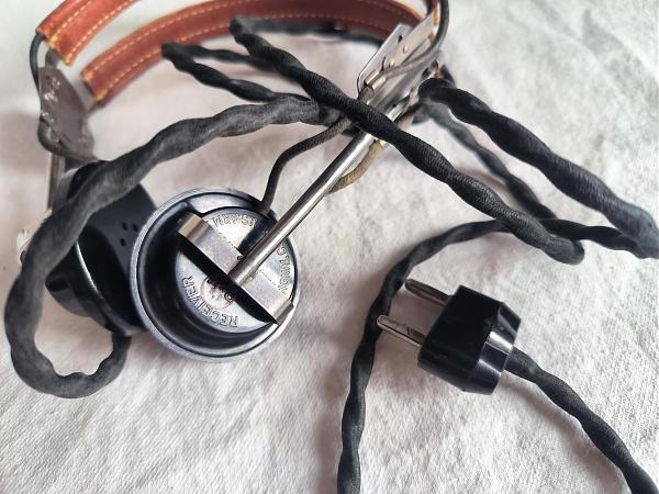 Продам Наушники R-14