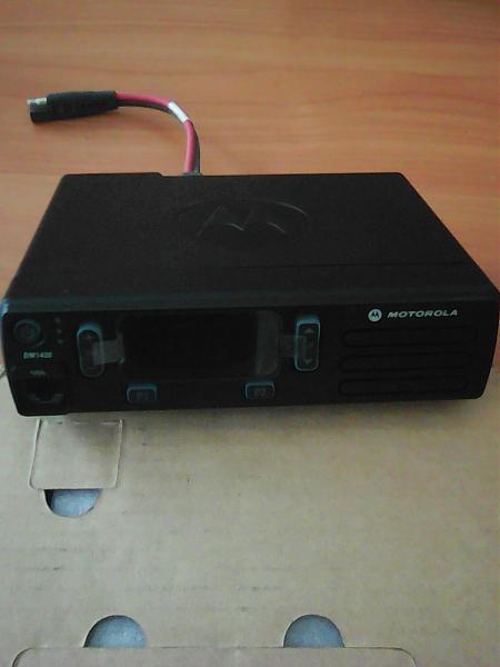 Продам motorola dm 1400