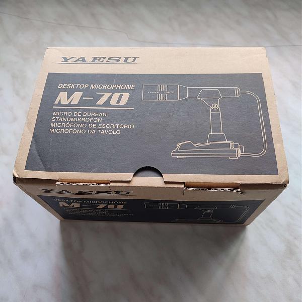 Продам Настольный микрофон Yaesu M-70