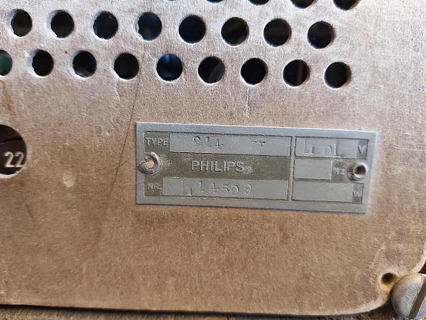 Продам Раритетный приёмник Philips 1938 года
