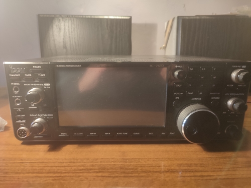 Меняю Трансивер icom-7610
