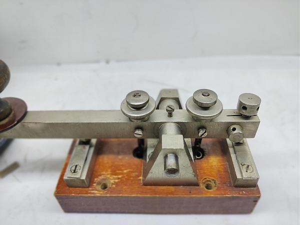 Продам Телеграфный ключ