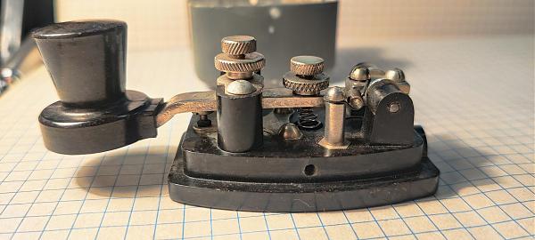 Продам Телеграфный ключ