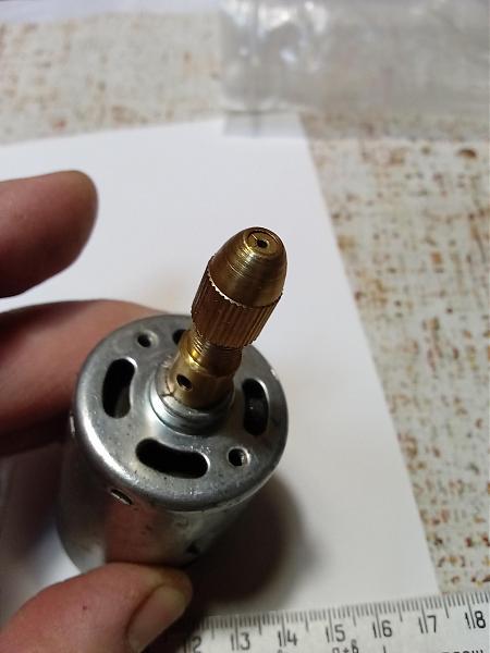 Продам Электродвигатель C29-18/dc12v с патроном