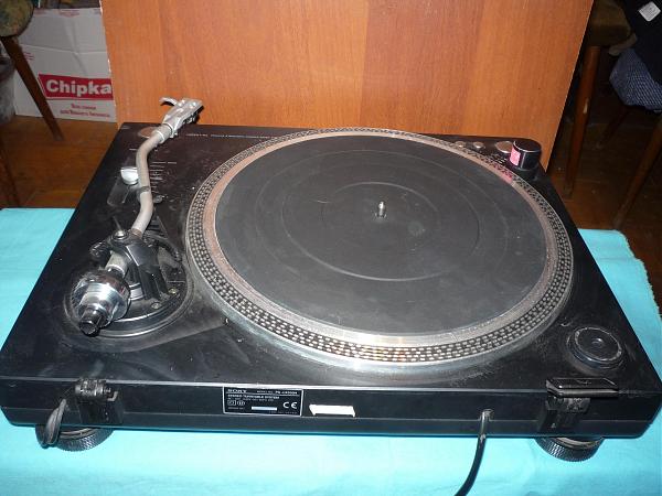 Продам Sony-PS-LX300H"