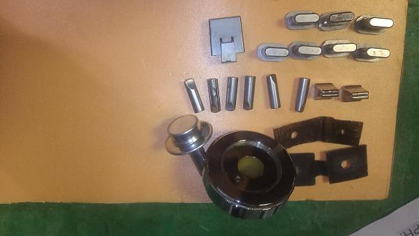 Продам Магнитола . На запчасти