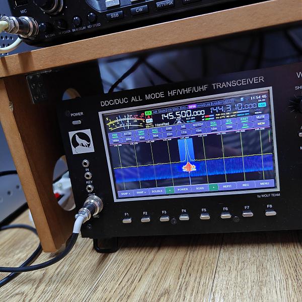 Продам два трансивера ICOM и WOLF