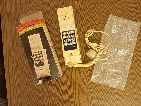 Продам Телефон ретро, настенный, Mustang