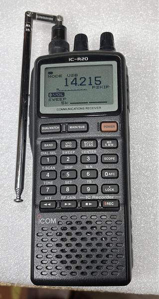 Продам Icom IC-R20