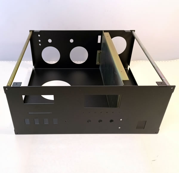 Продам Корпус для конструирования 400х360х160