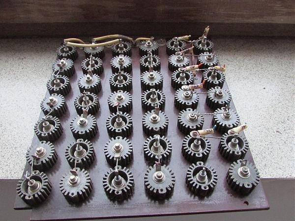 Продам диоды с радиаторами