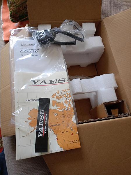 Продам Yaesu FTdx10