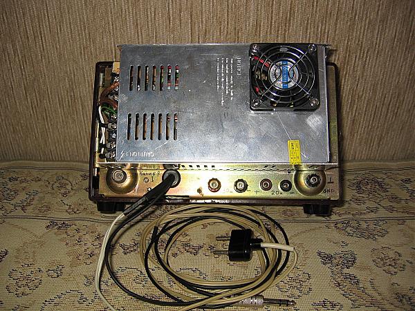 Продам БП 13.8в. 30а. ИМП. с УНЧ и динамиком