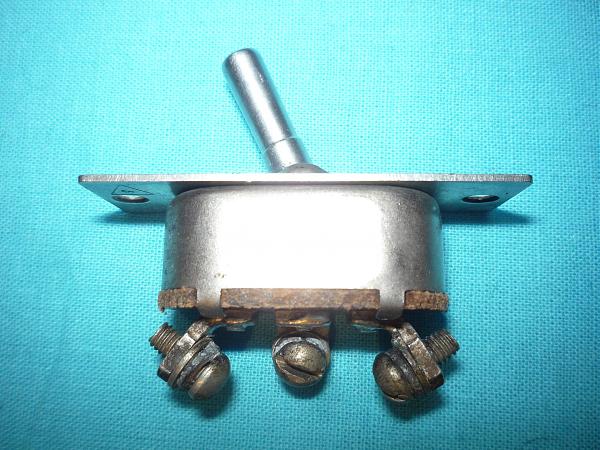 Продам Тумблер самолетный ПП-45м новый