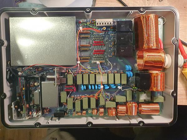 Продам Антенный тюнер Icom AT-130