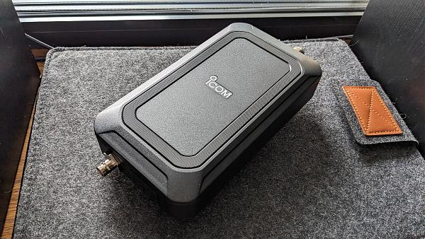 Продам Icom-705 + комплект