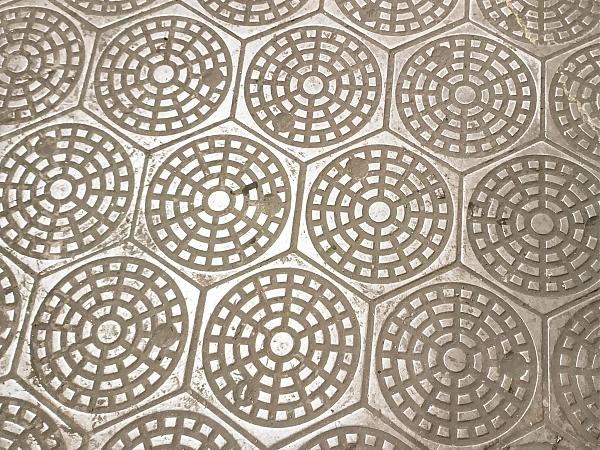 Продам Плитка чугунная для промышленных полов