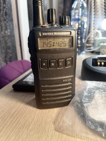 Продам Vertex EVX-234 VHF DMR