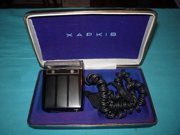Продам Новая электробритва "Харьков-102" в кейсе