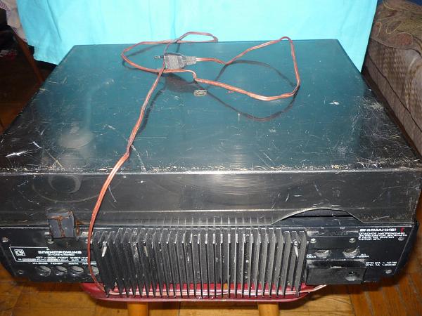 Продам Электрофон "Электроника Д1-012 неисправный