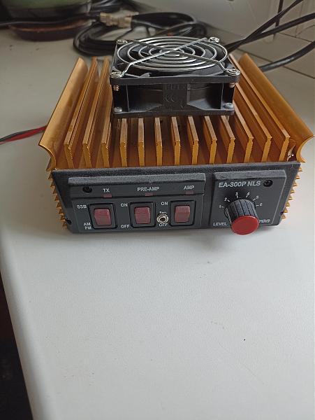 Продам Транзисторный усилитель EA 300P NLS 200 ватт