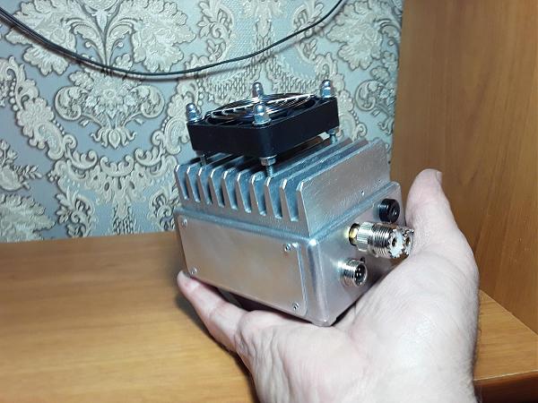 Продам Уcилитель мощности 45 вaтт на SATCOM и 145 мгц