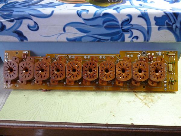 Продам Индикаторы газоразрядные и люминисцентные