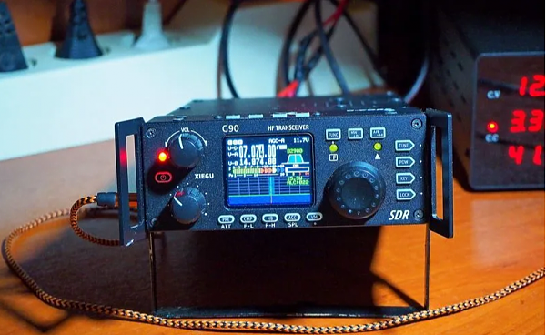 Продам Xiegu G-90 c интерфейсом de19 для цифры