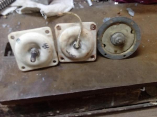 Продам Антенны изолятор фидеры р-104 р-105