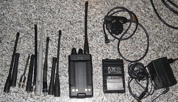 Продам Yaеsu FT-60R