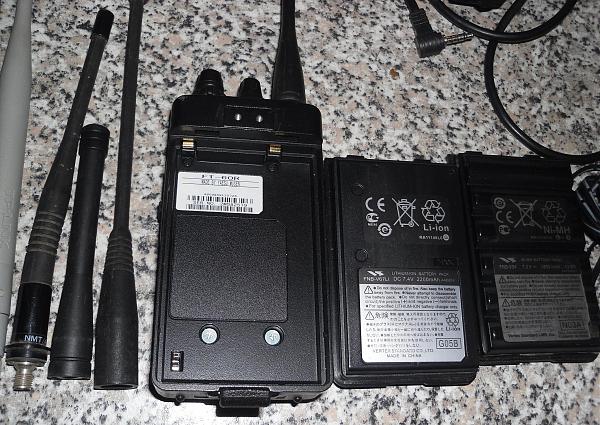 Продам Yaеsu FT-60R