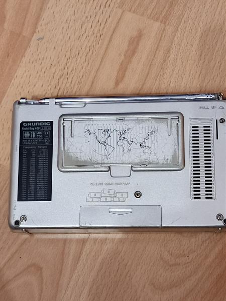 Продам Радиоприёмник Grundig yacht boy 400