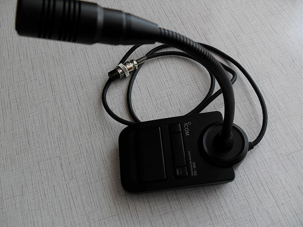 Продам icom SM-30