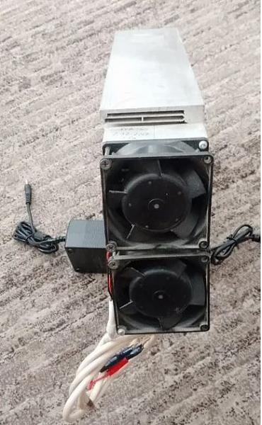 Продам радиатор с обдувом