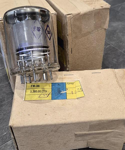 Продам Лампа генераторная (лучевой тетрод) ГИ-36