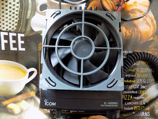 Продам Icom - 2200h