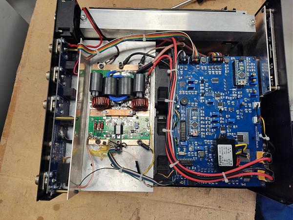 Продам Усилитель мощности Mercuty 3