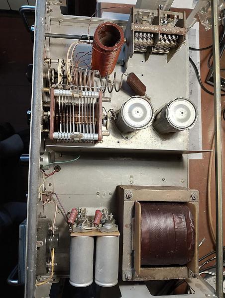 Продам Надежный усилитель на 2 х гу 50 200вт