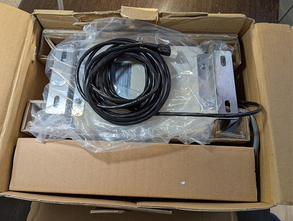 Продам Антенный тюнер Icom AH-4 в отличном состоянии