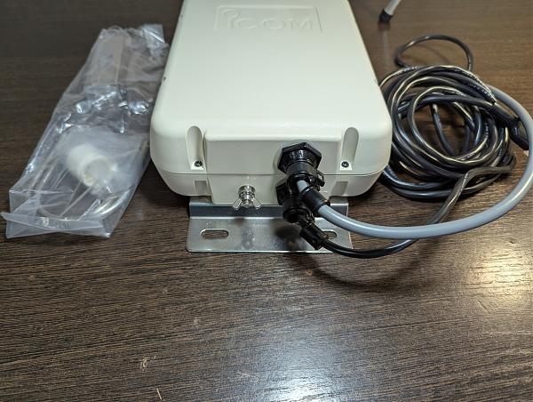 Продам Антенный тюнер Icom AH-4 в отличном состоянии