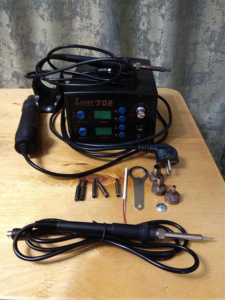 Продам Паяльная станция "Luky-702"