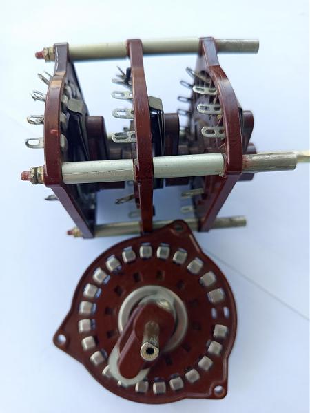 Продам Галетные переключатели