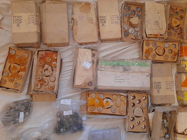 Продам Полупроводники