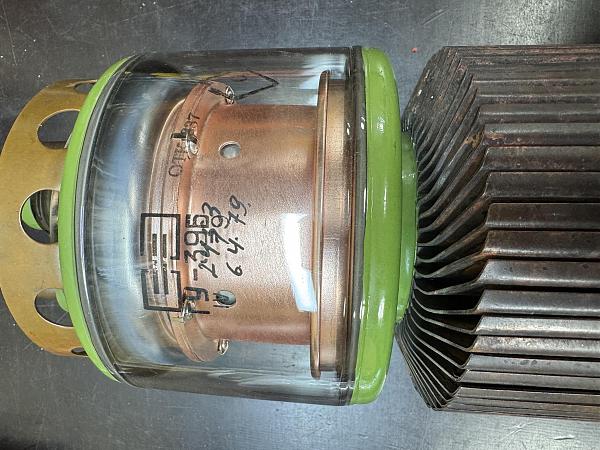 Продам Радиолампа ГУ 39б