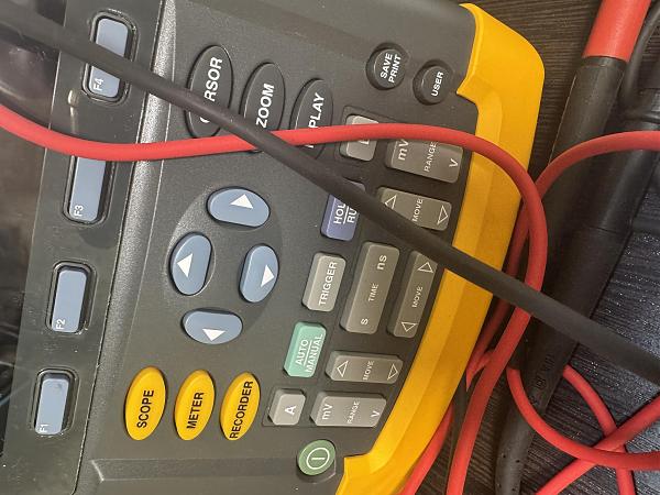 Продам Осциллограф fluke 196c