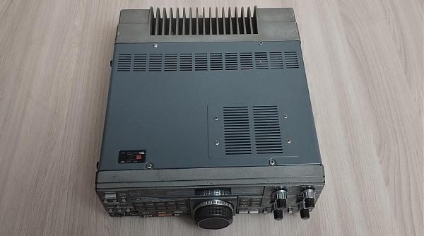 Продам Старое КВ радио TS-440SAT